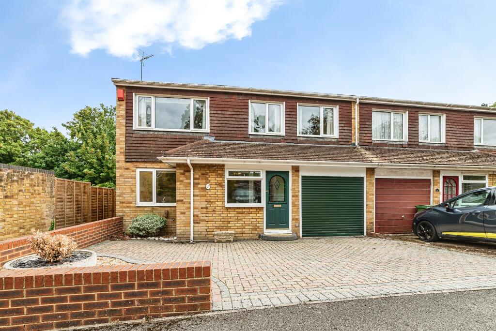 Main image of property: Harlech Close, Basingstoke
