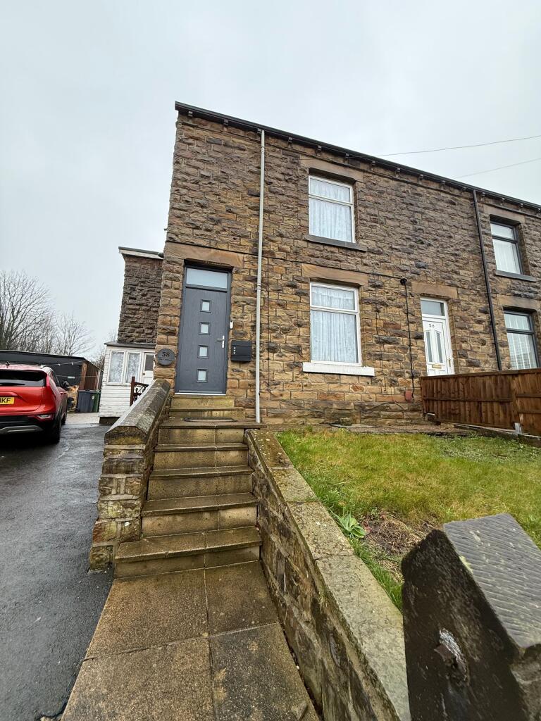 Main image of property: The Common, Dewsbury, WF12
