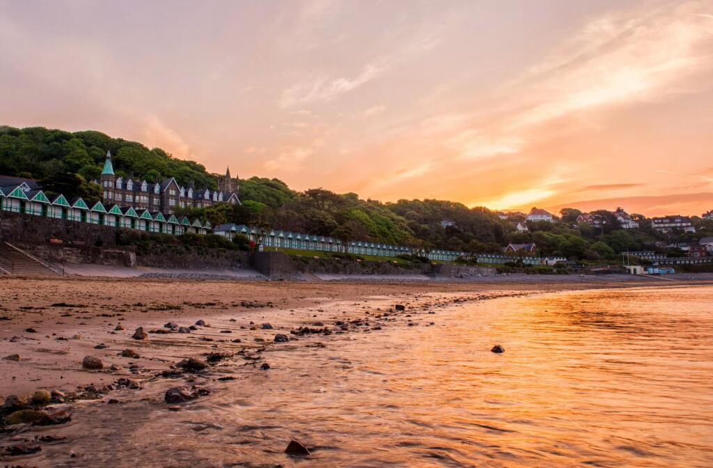 Main image of property: Langland Bay Manor, Langland, Swansea, SA3