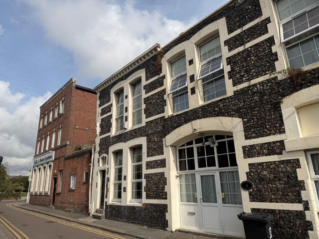 Main image of property: Flat 1, 2 Dolphin Passage, Dover