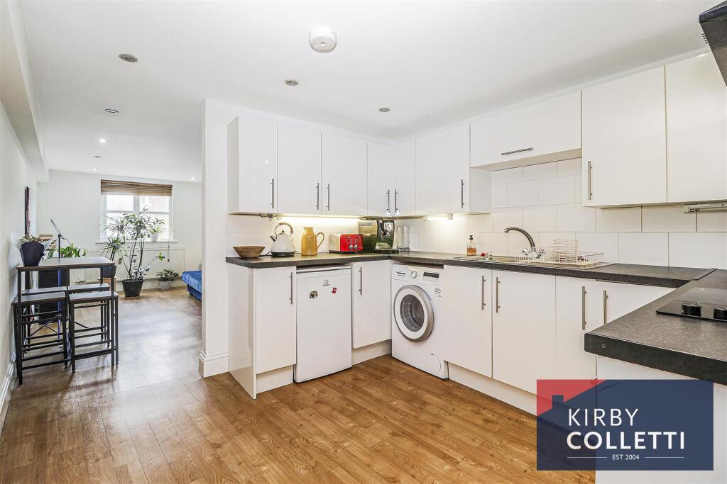 Main image of property: High Street, Hoddesdon