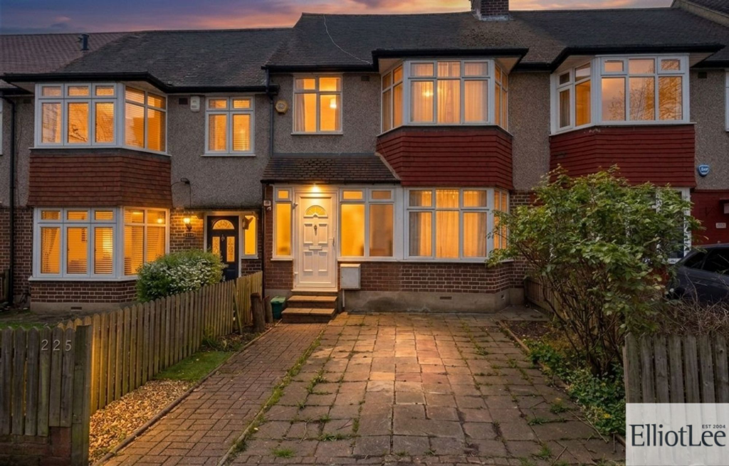 Main image of property: Whitton Avenue East, Greenford, UB6