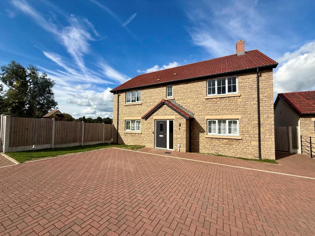 Main image of property: Fox Fields, Hallatrow, Bristol