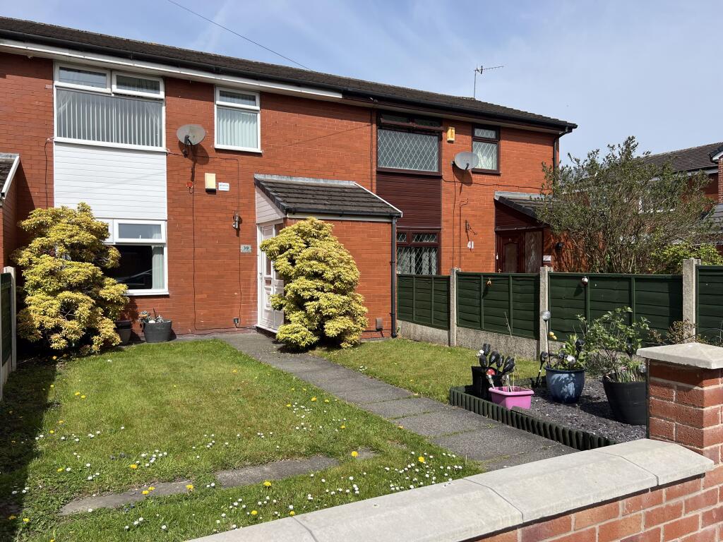 Main image of property: Britannia Ave, Britannia Avenue, Shaw, Oldham, Greater Manchester, OL2