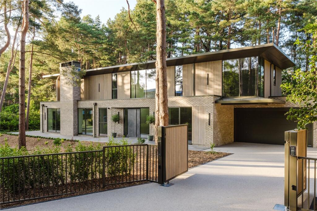 Main image of property: The Drive, Brudenell Avenue, Poole, BH13
