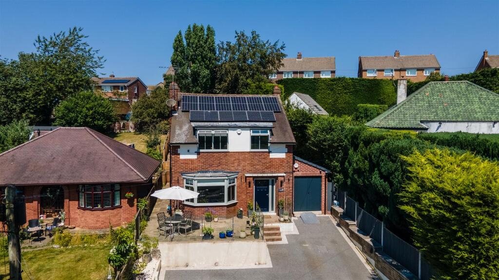 Main image of property: Park Lane, Rothwell, Leeds