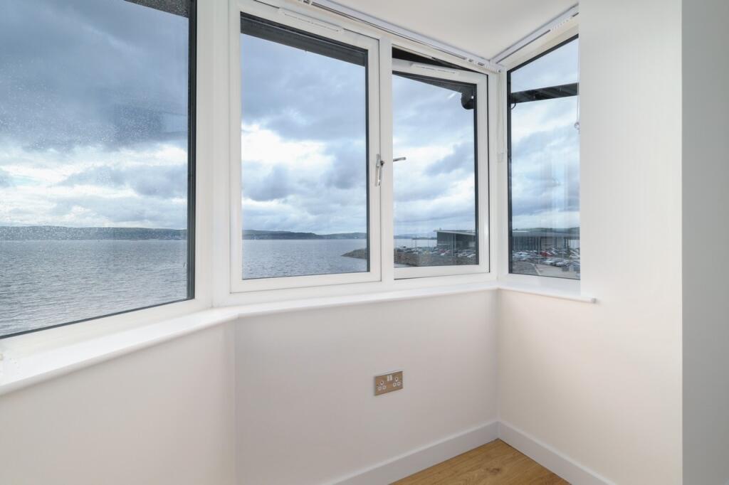 Main image of property: East Clyde Street, Helensburgh, G84 7PA