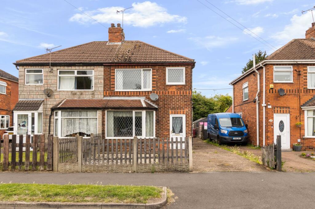 Main image of property: Lincoln Gardens, Scunthorpe, DN16