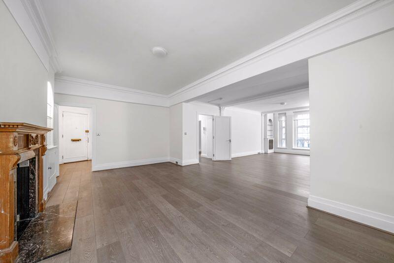 Main image of property: Berkeley Court, Glentworth Street, London, NW1