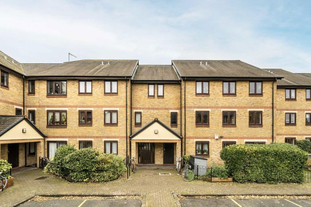 Main image of property: Riverside Close, Clapton