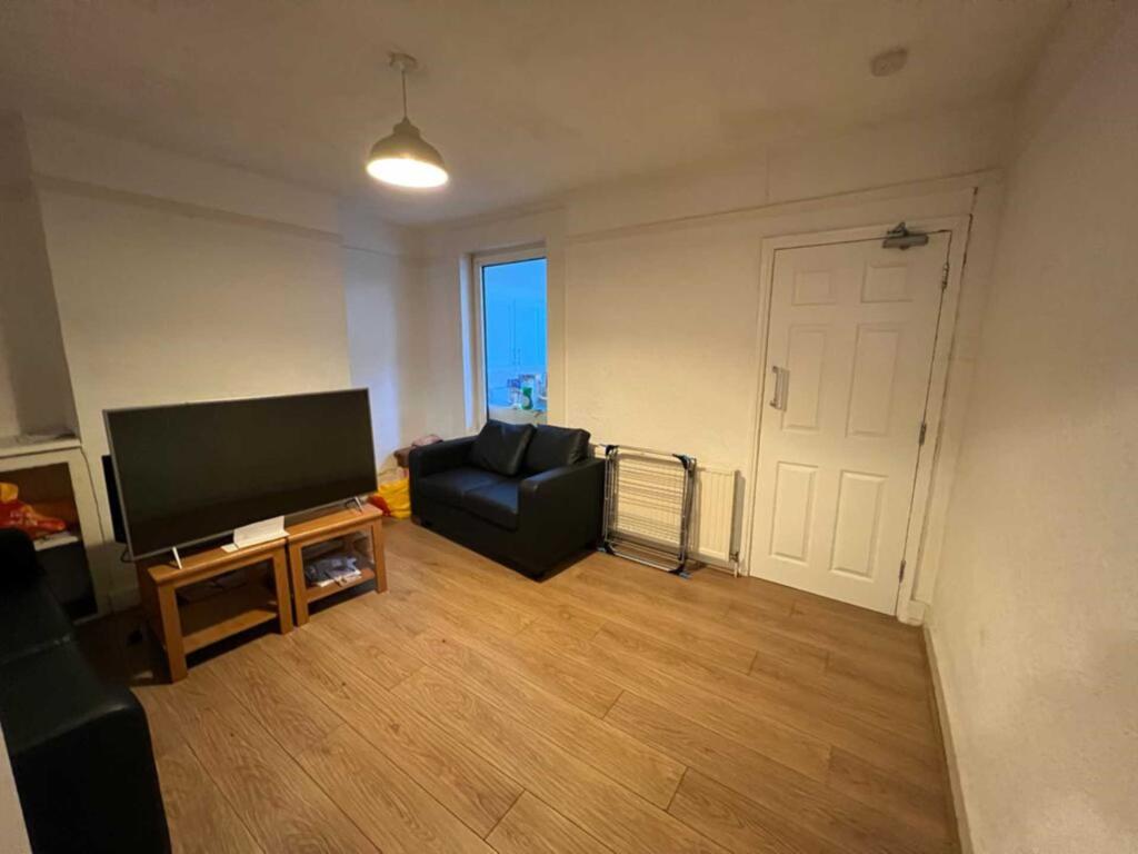 Main image of property: Crescent Road, Reading
