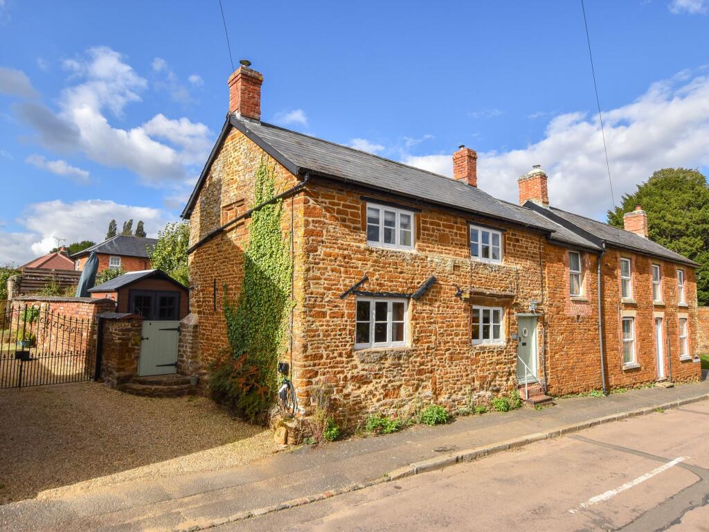 Main image of property: King Street, Maidford, NN12