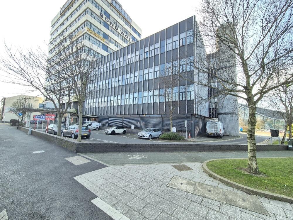Main image of property: Metro Court, 150 High Street, West Bromwich, West Midlands, B70