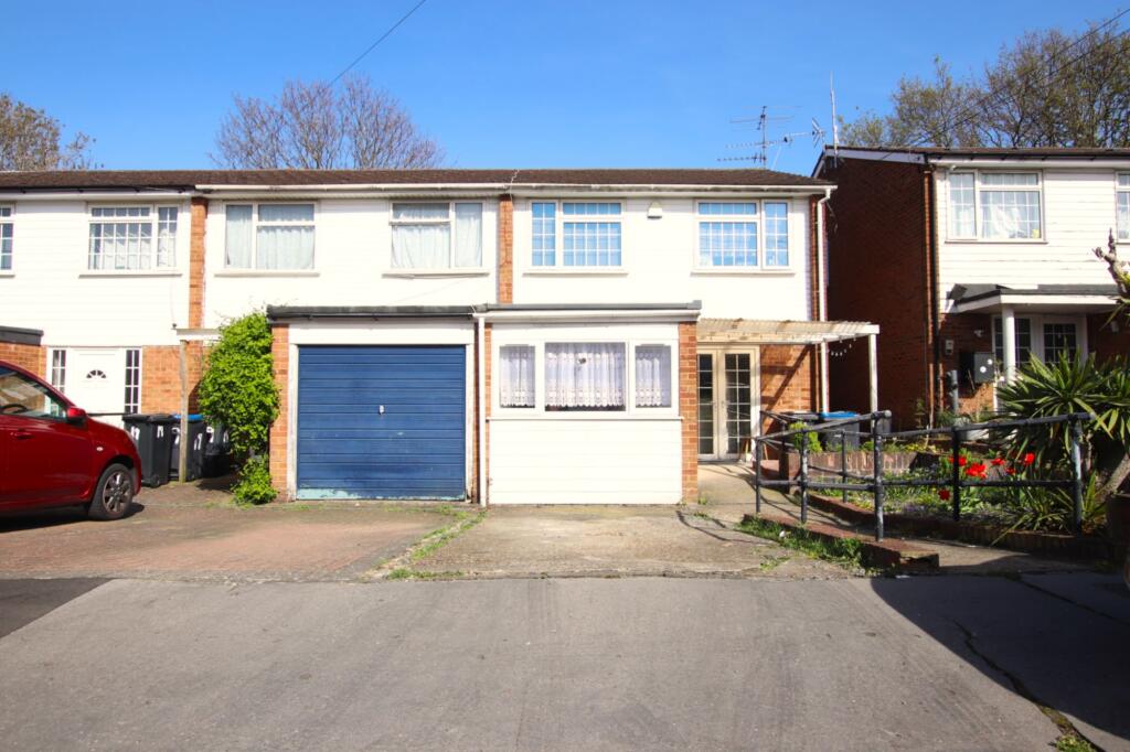 Main image of property: Willow Wood Crescent, London, SE25