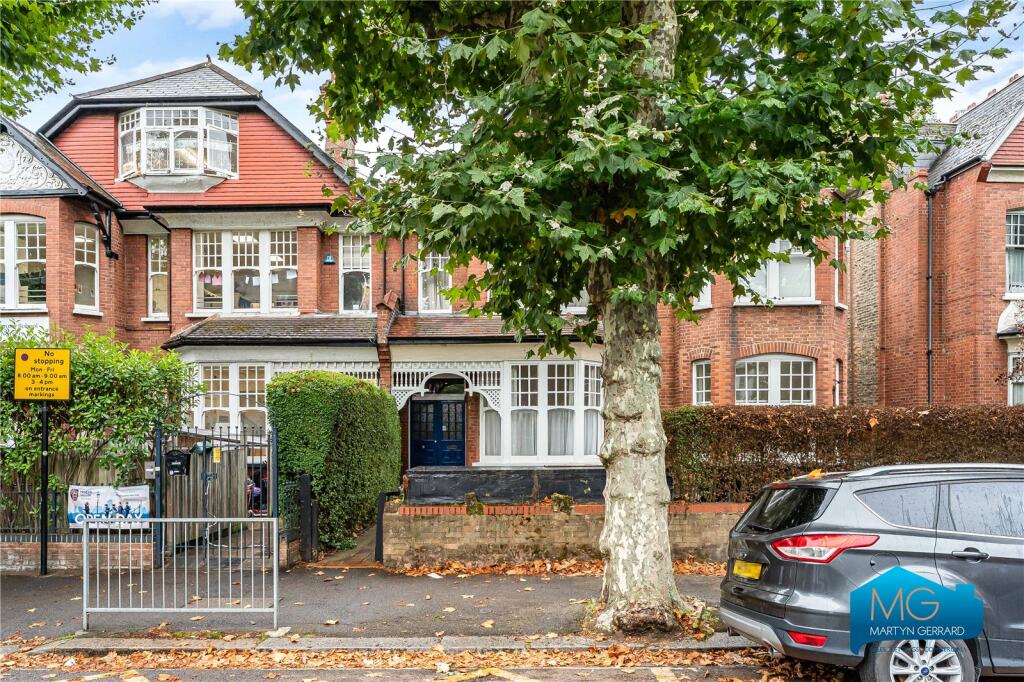 Main image of property: Princes Avenue, London, N10