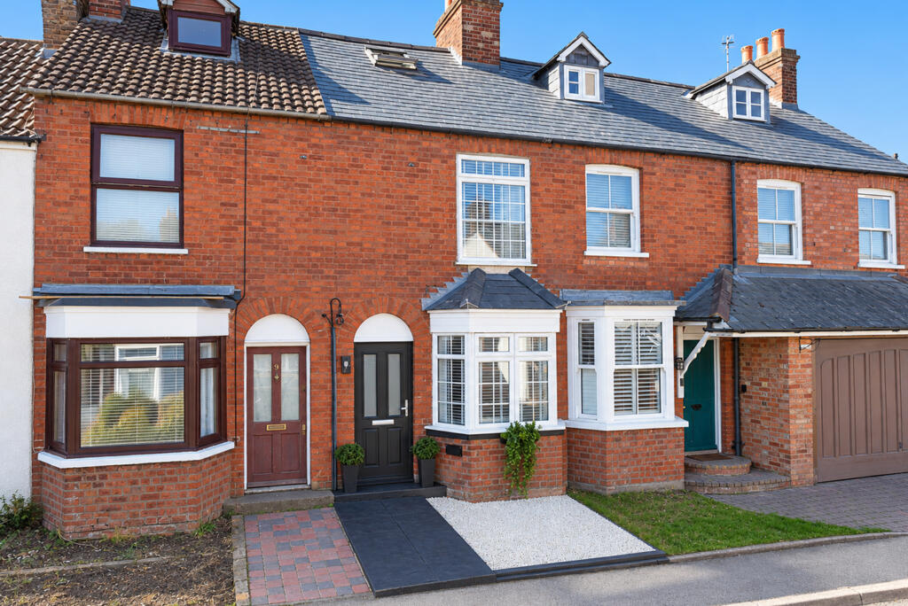 Main image of property: Summerleys, Edlesborough, LU6 2HR