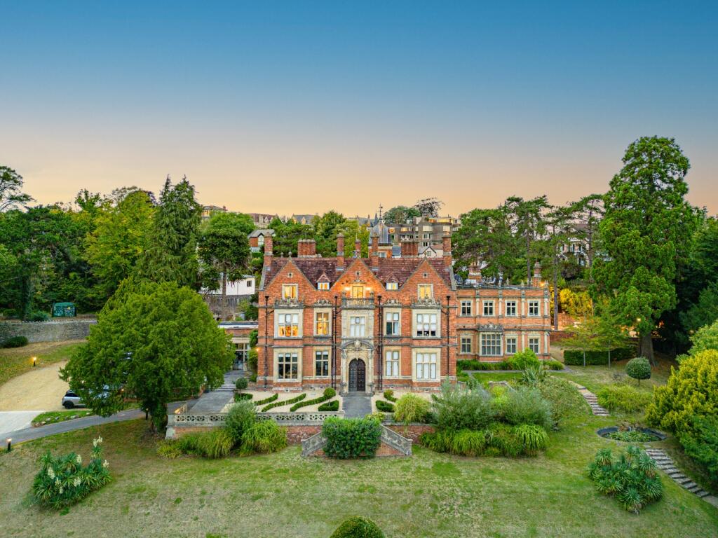 Main image of property: The Penthouse, Burwalls House, Leigh Woods, Bristol, BS8