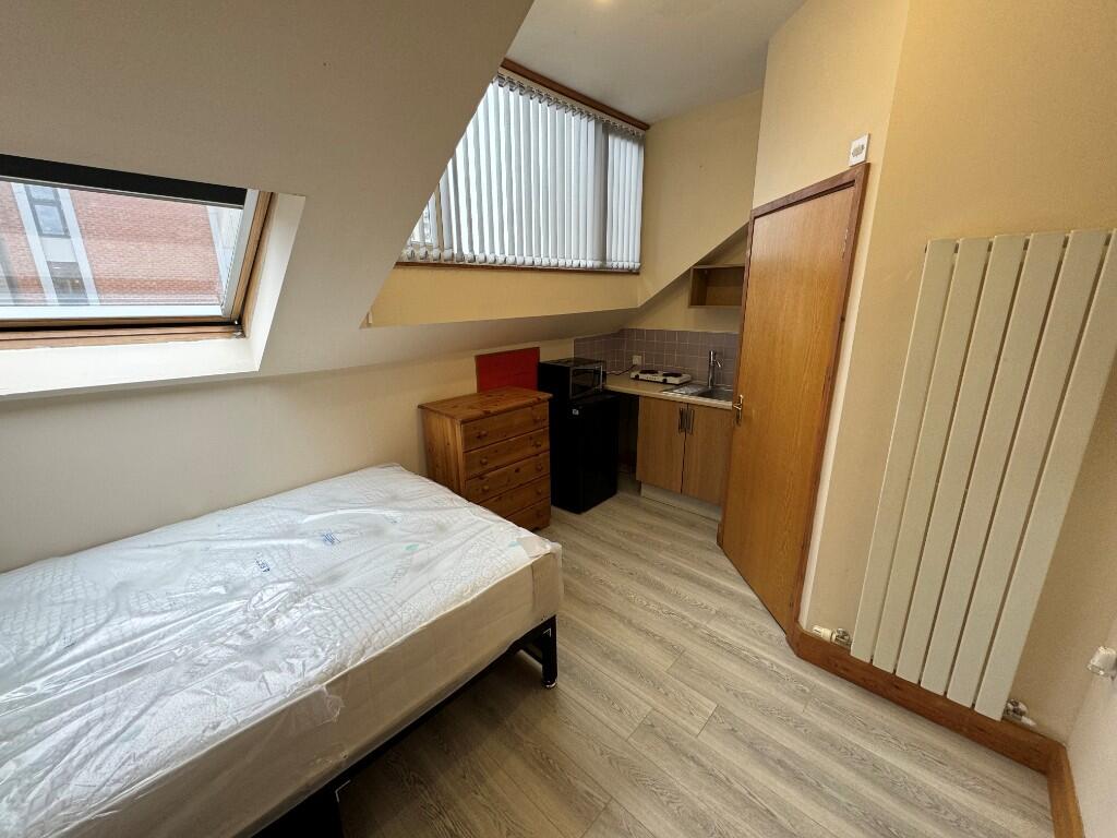 Main image of property: QUEENS Road, Coventry, CV1
