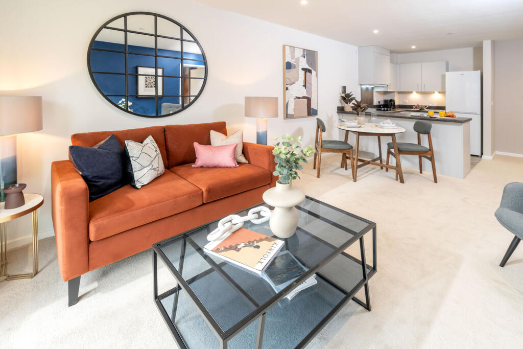 Main image of property: Mansfield Road, Daybrook, Nottingham, Nottinghamshire, NG5 6DE