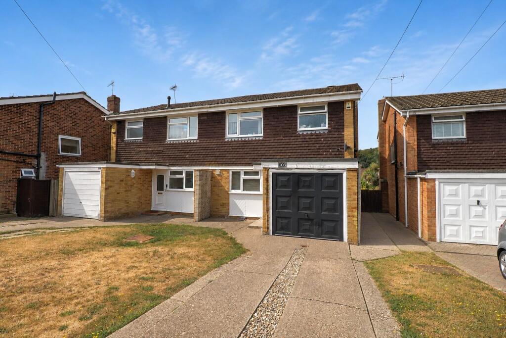 Main image of property: Ringwood Drive, North Baddesley, Hampshire