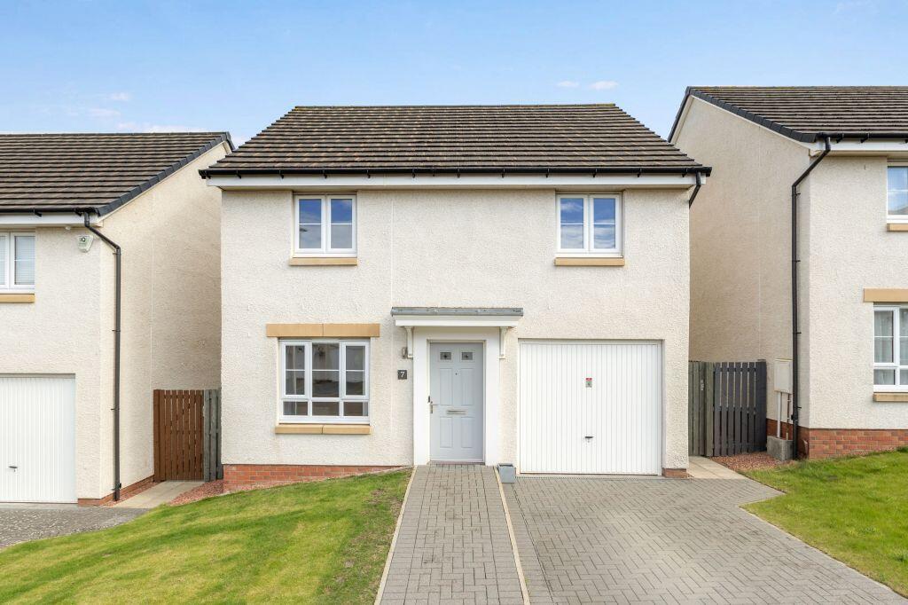 Main image of property: 7 Martin Street, Burdiehouse, Edinburgh, EH17 8GB