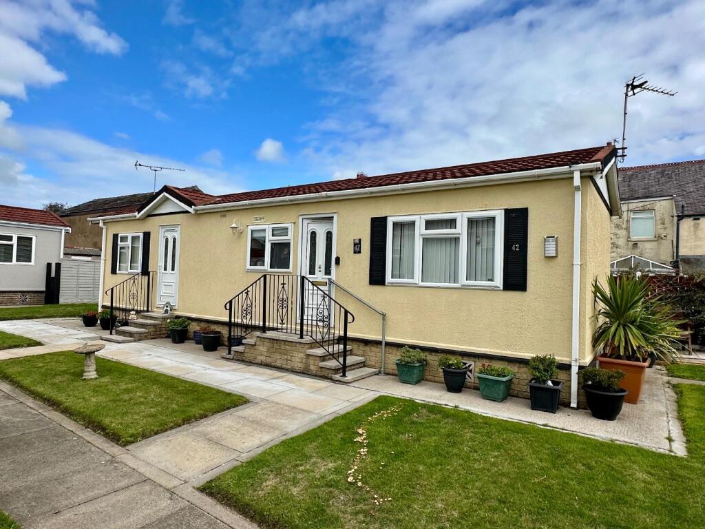 Main image of property: Sunnyhurst Park, South Shore, Blackpool, FY4 2HR