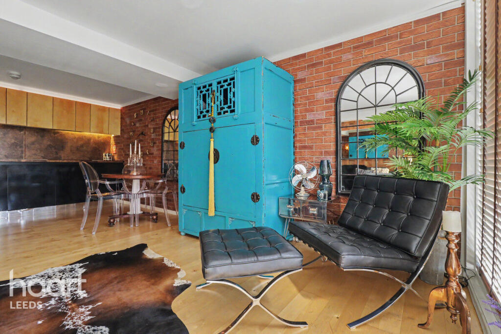 Main image of property: The Avenue, Leeds