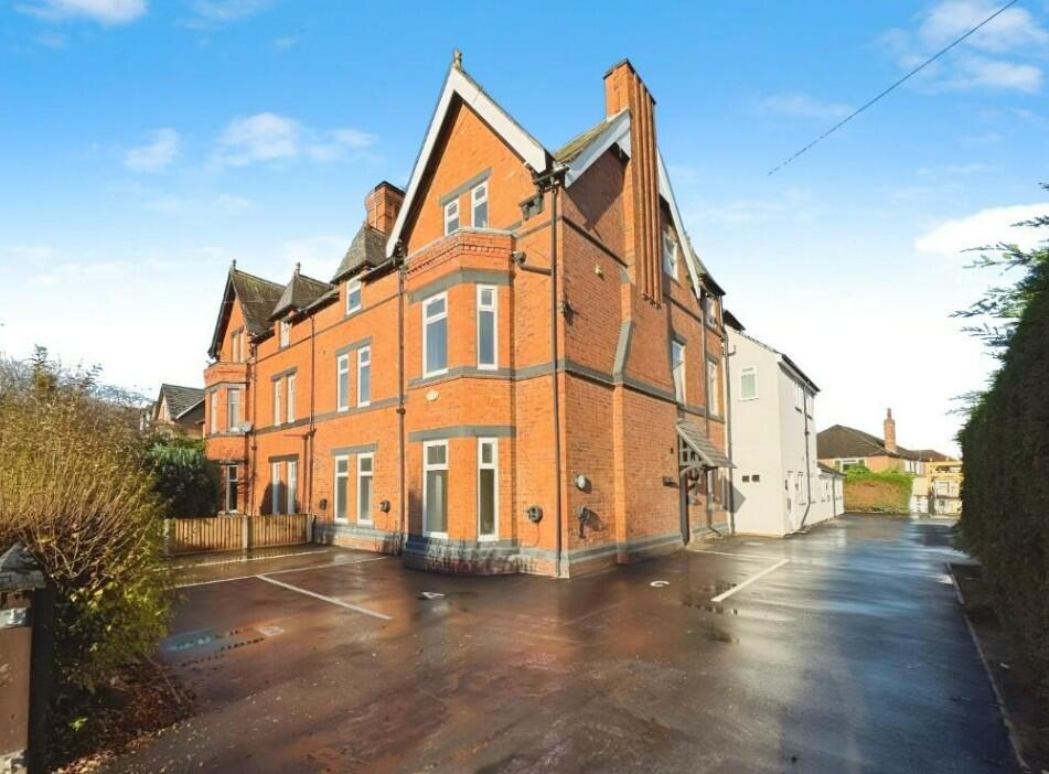 Main image of property: Apartment  B, Clovelly House, Eversley Park, Chester, Cheshire CH2 2AJ
