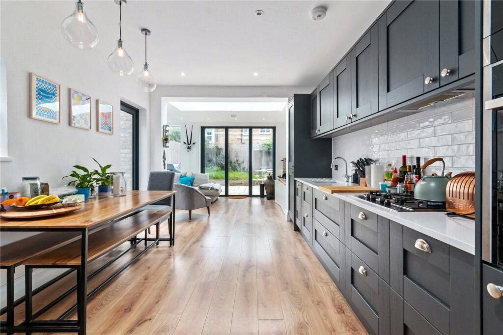 Main image of property: Fountain Road, London, SW17
