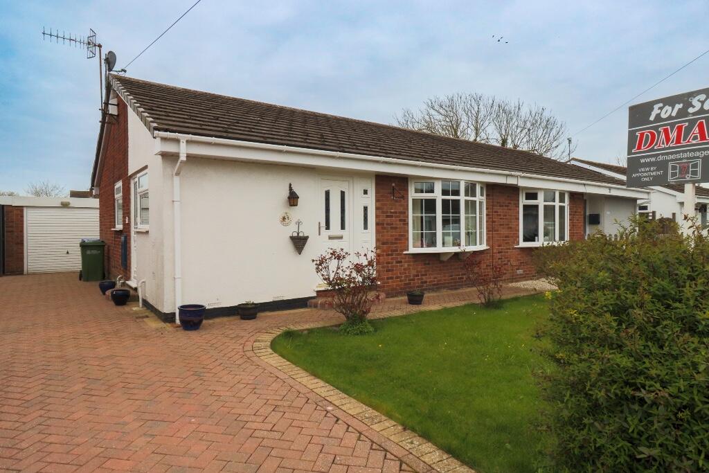 Main image of property: Grimston Road, Hunmanby YO14 0NF