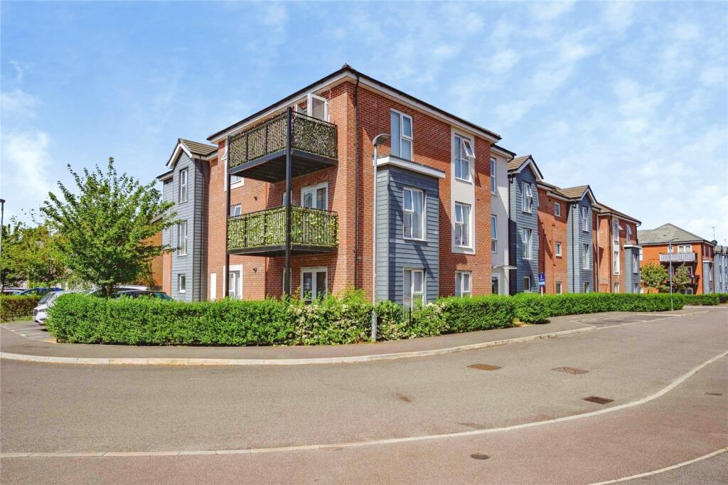 Main image of property: Tilling Green, Dunstable, Bedfordshire, LU5
