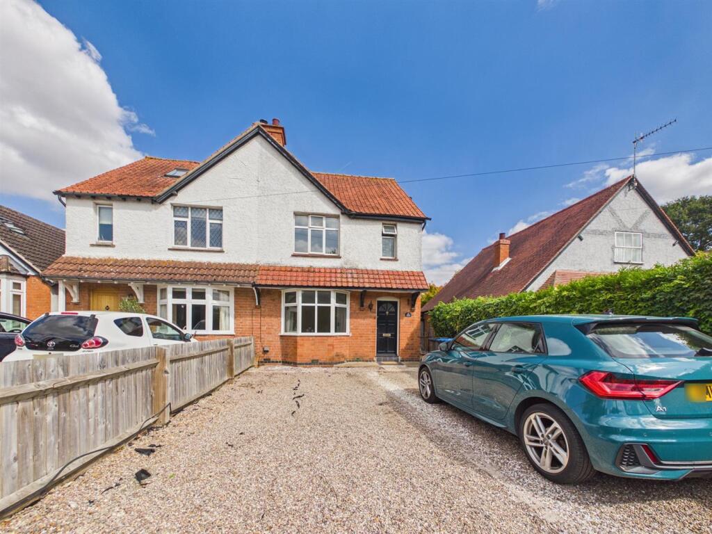Main image of property: Alcester Road, Stratford-Upon-Avon