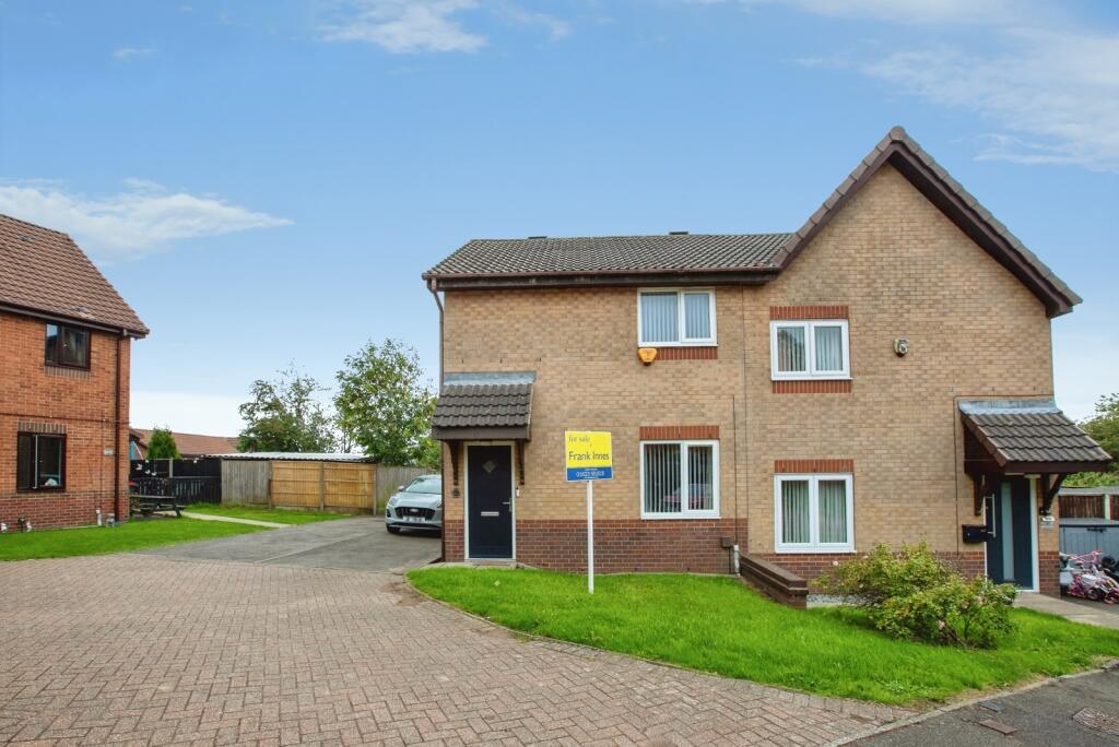Main image of property: High Hazles Drive, HUTHWAITE, Nottinghamshire, NG17