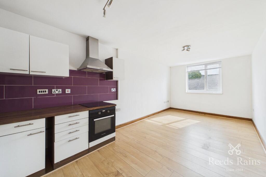 Main image of property: Gillygate, Pontefract, Wakefield, WF8