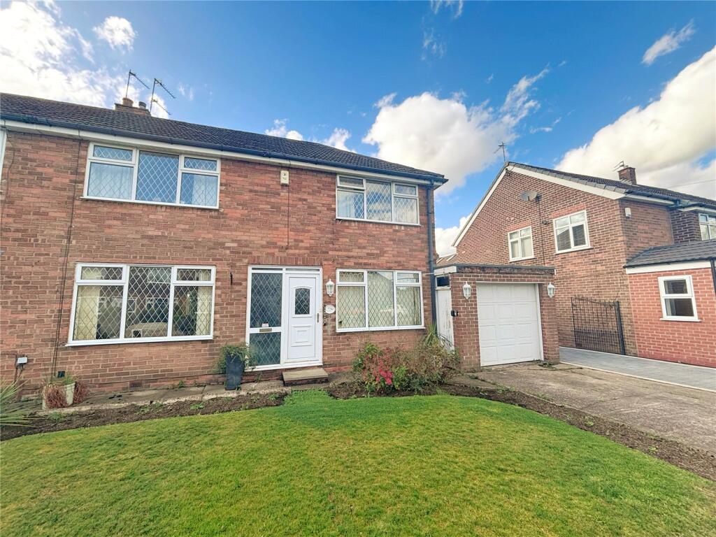 Main image of property: Warwick Road, Alkrington, Middleton, Manchester, M24