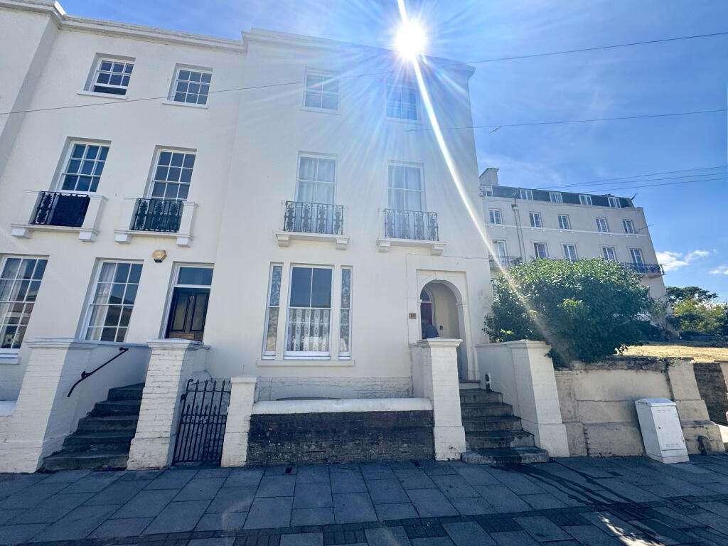 Main image of property: Basement Flat, 18 Lind Street, Ryde, Isle Of Wight