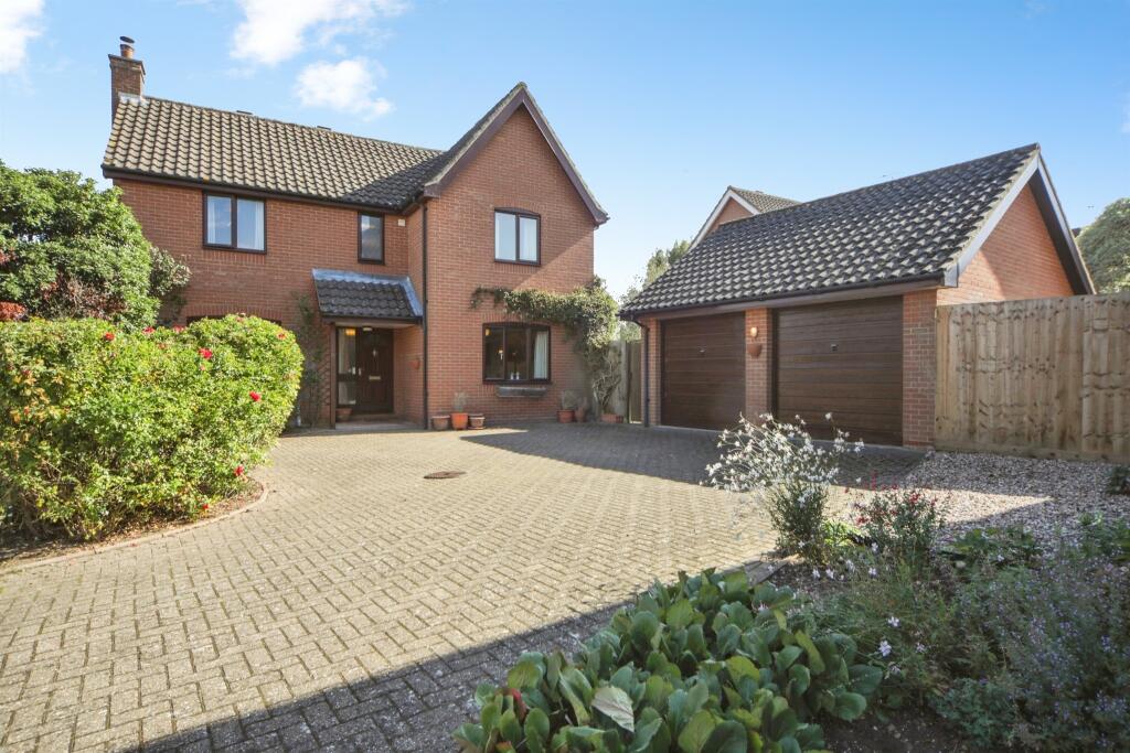 Main image of property: Hay Barn Meadow, Woolpit, Bury St. Edmunds