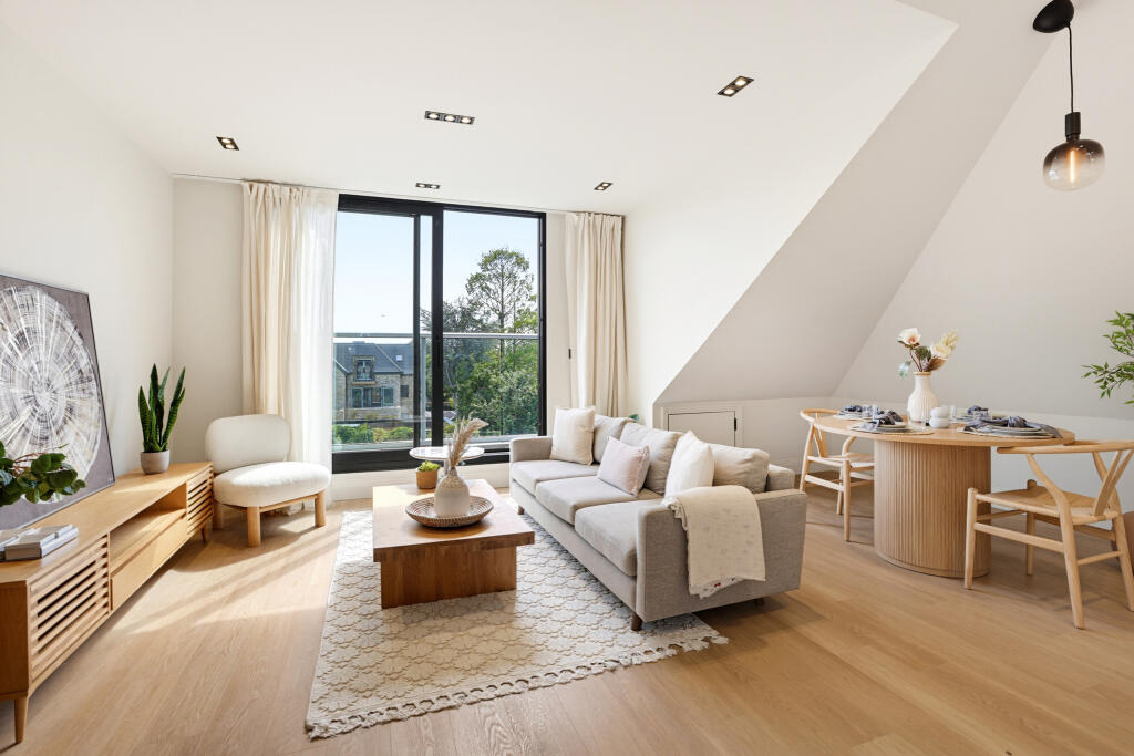 Main image of property: Creswick Road, Acton, London, W3