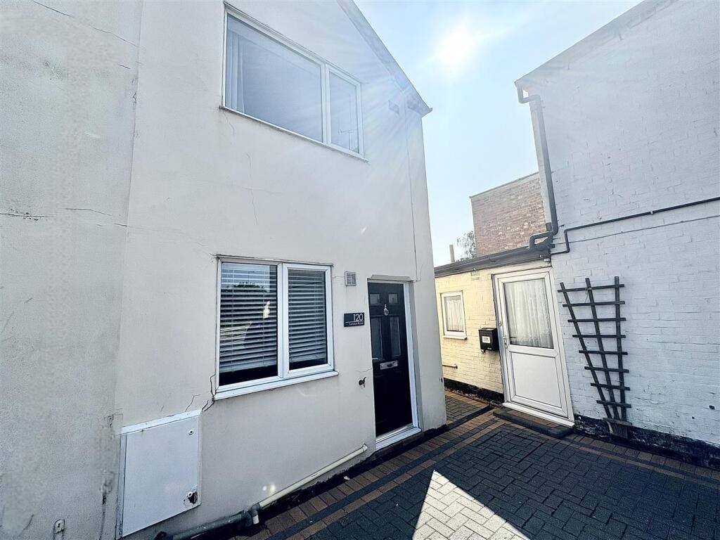 Main image of property: London Road, Sandy
