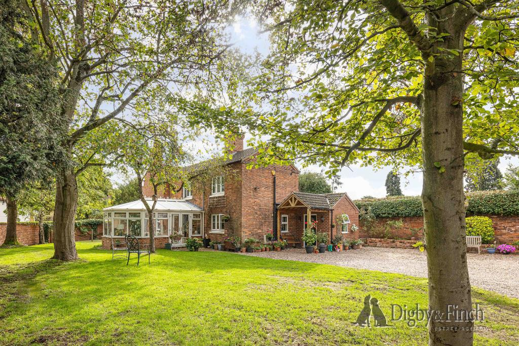 Main image of property: Nottingham Road, Radcliffe-On-Trent, Nottingham