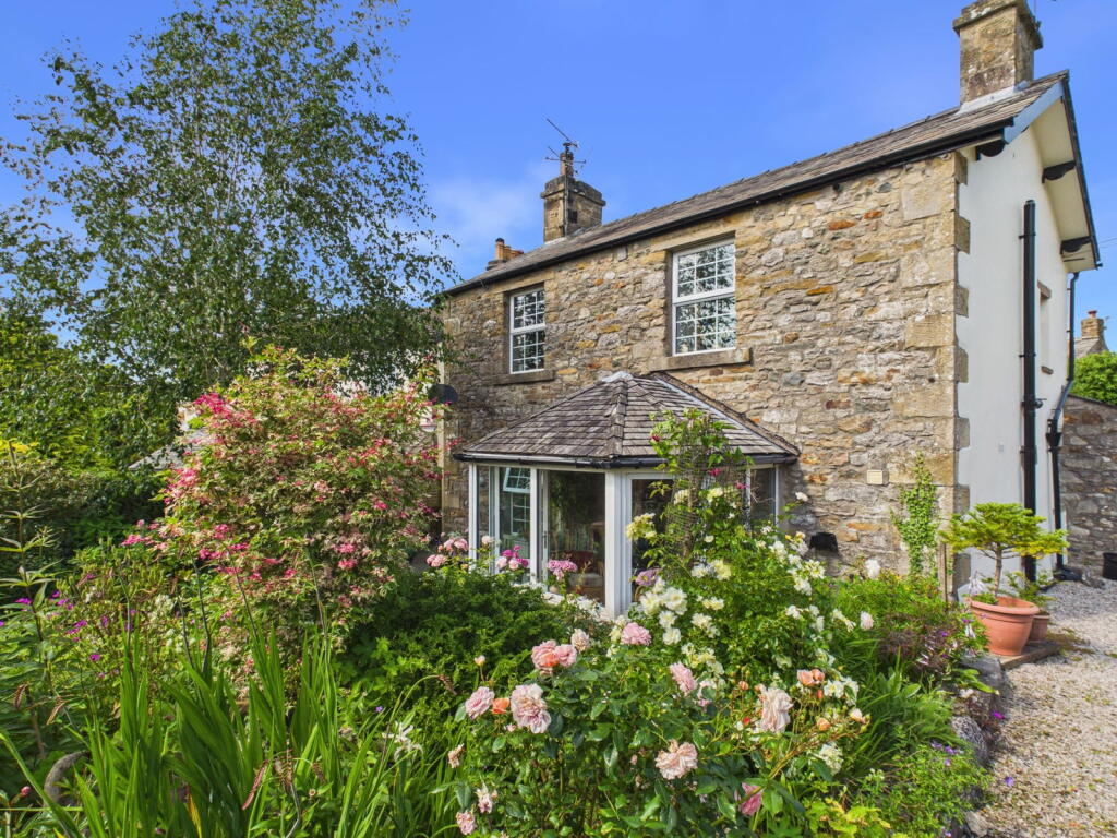 Main image of property: Old Smithy Cottage, Priest Hutton, Carnforth, LA6 1JP