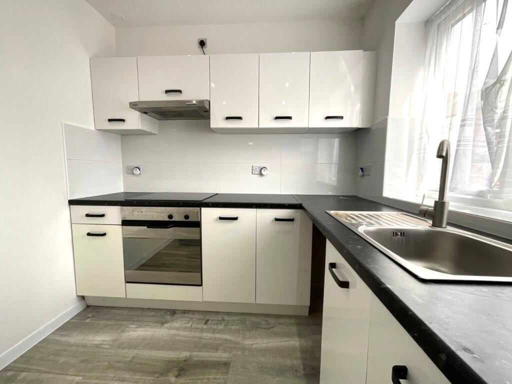 Main image of property: 1B, Kings Road, Askern, Doncaster