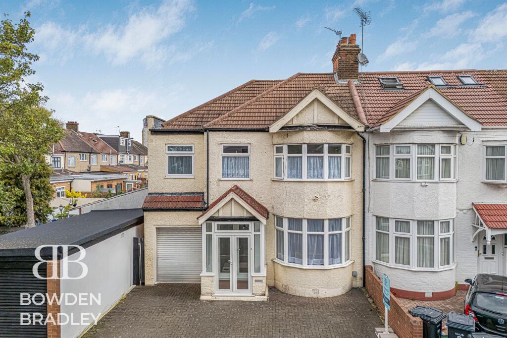 Main image of property: Cotswold Gardens, Ilford, IG2