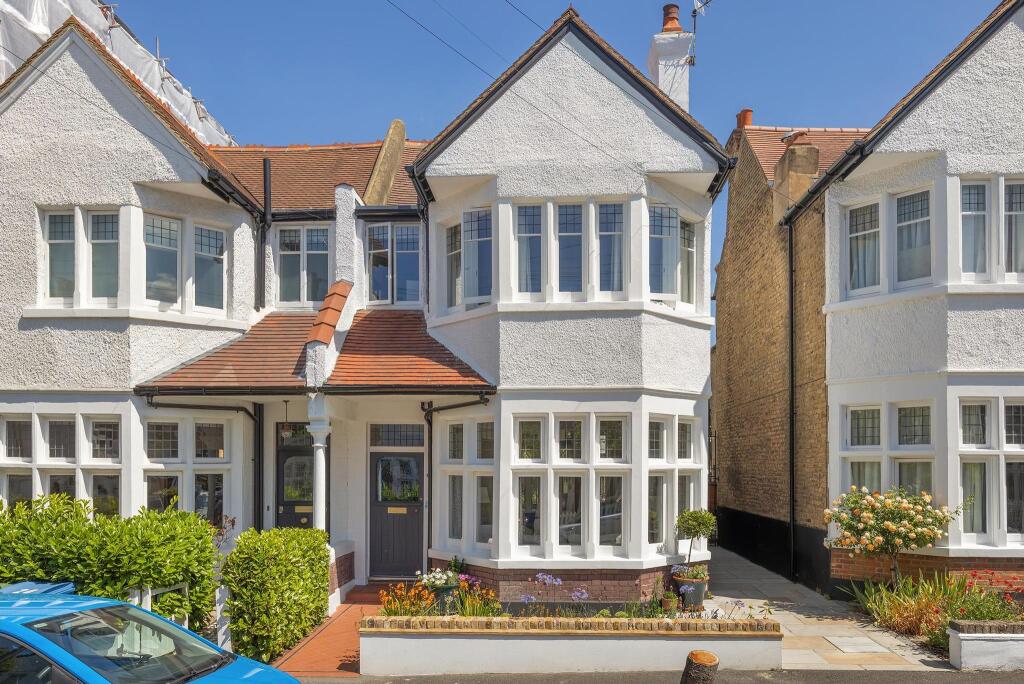 Main image of property: Pickwick Road, London SE21