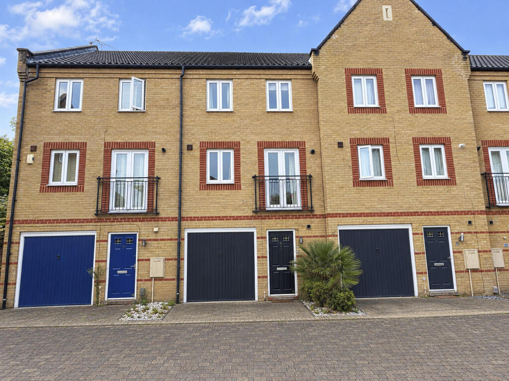 Main image of property: Sagehayes Close, Ipswich
