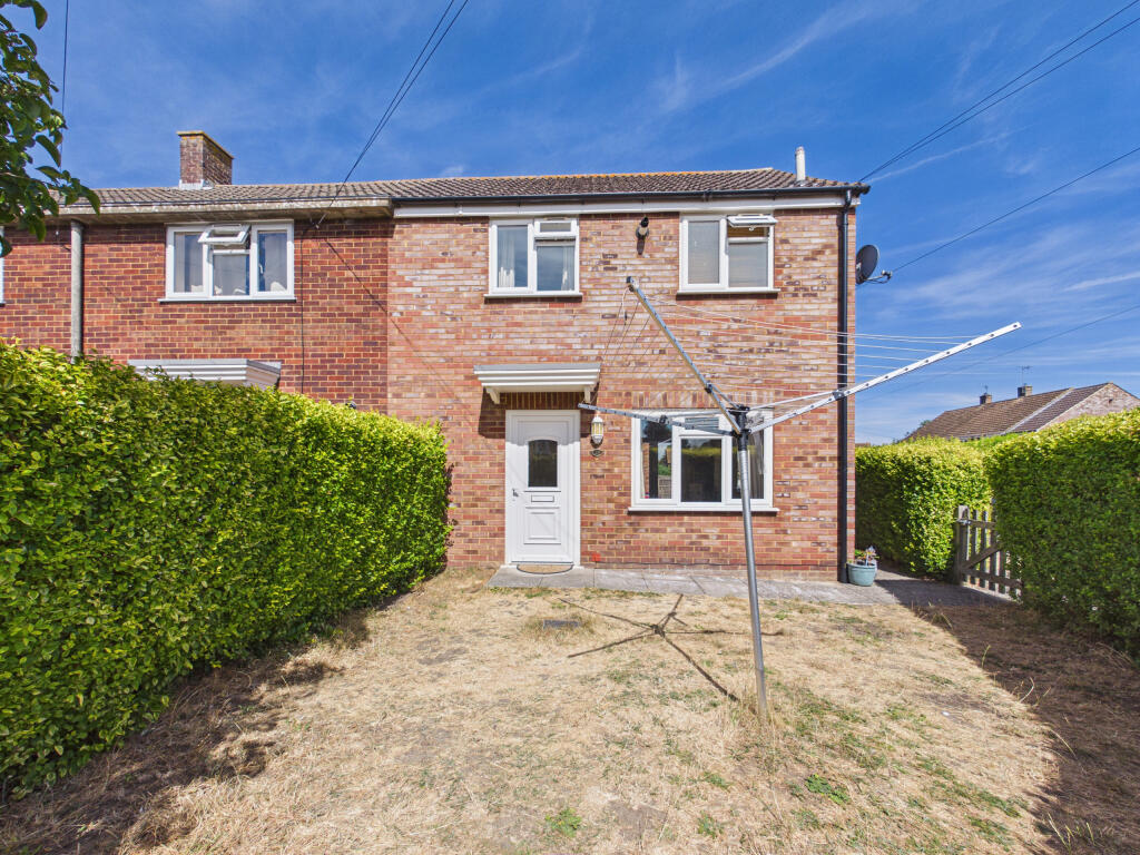 Main image of property: Moats Crescent, Thame, Oxfordshire