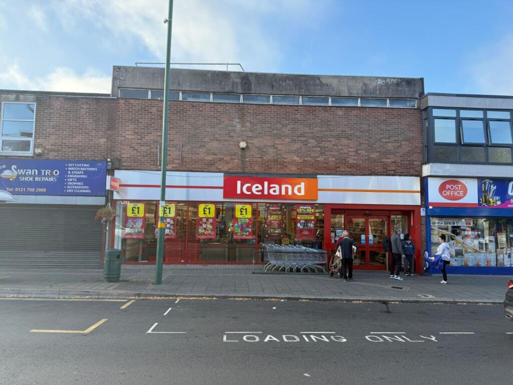 Main image of property: 1133 Warwick Road, Acocks Green, Birmingham, B27 6RA
