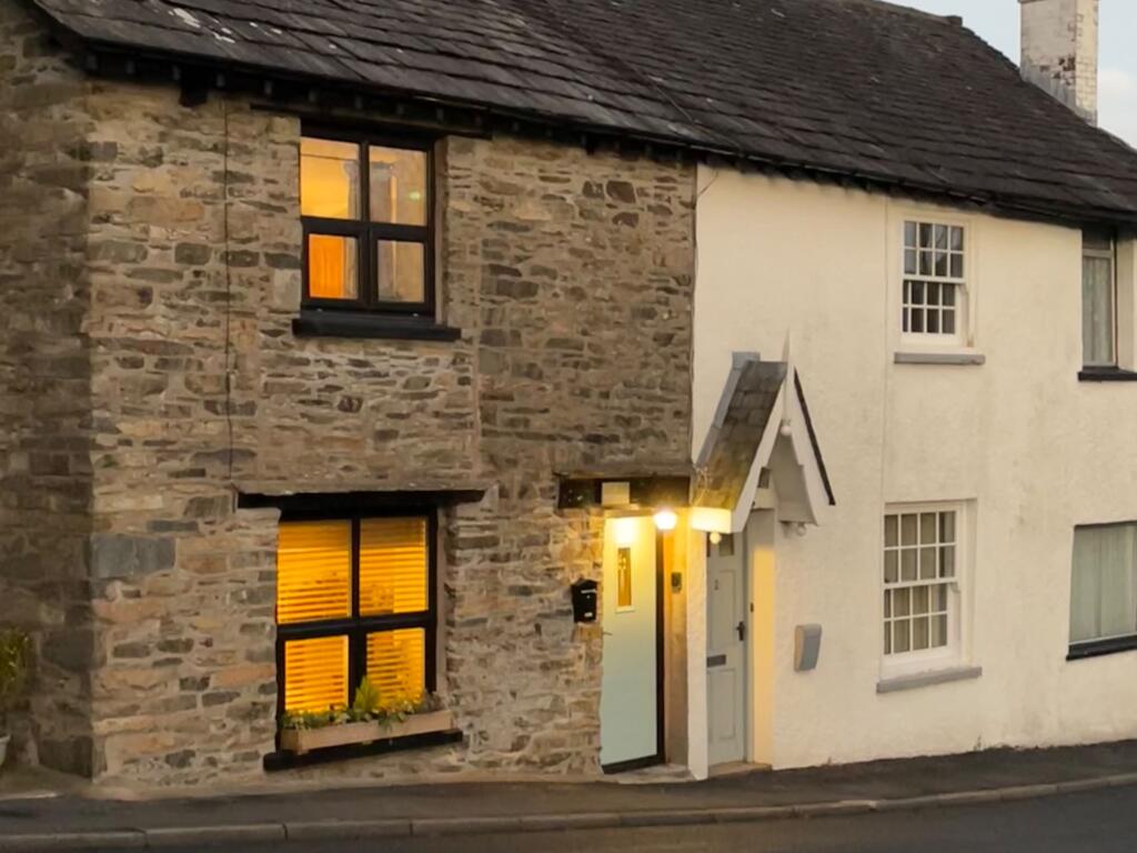 Main image of property: 3 Hillcroft Cottages, Haverthwaite, Ulverston, Cumbria LA12 8AF