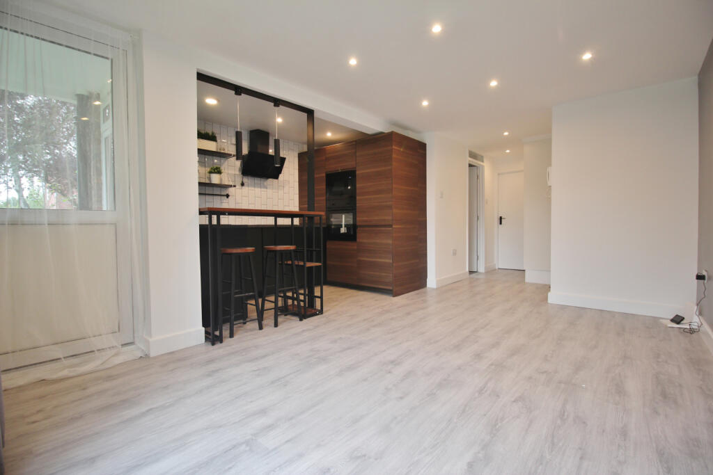 Main image of property: Tredegar Road, Bounds Green N11