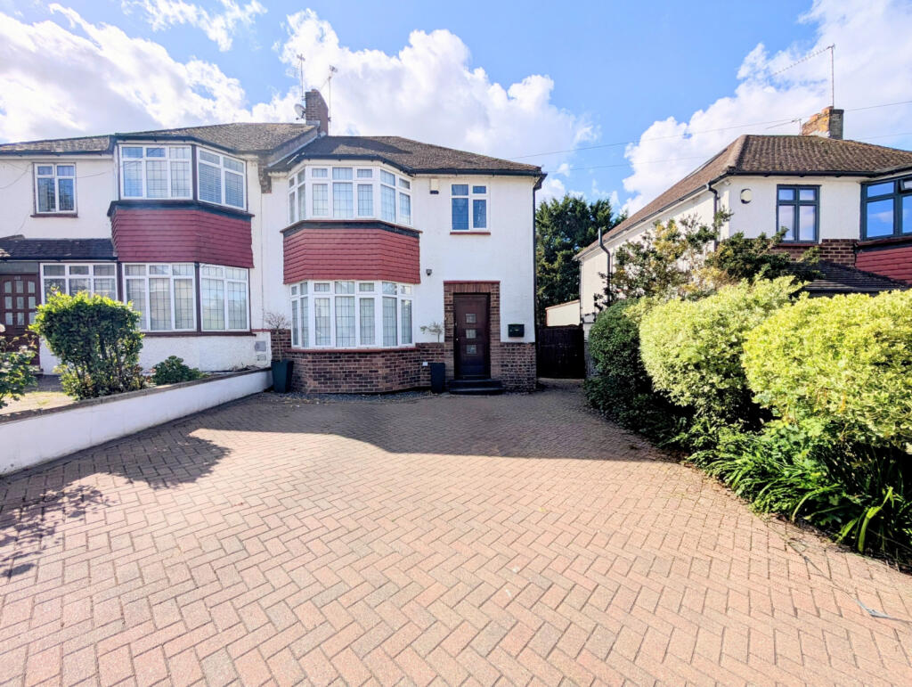 Main image of property: Linthorpe Road, Cockfosters EN4